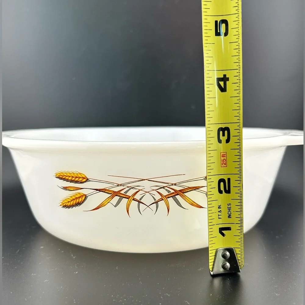 Vintage 1 1/2-quart Ovenware, Wheat Pattern by Fire King